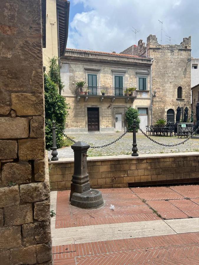 All'Ombra Del Museo タルクイーニア エクステリア 写真